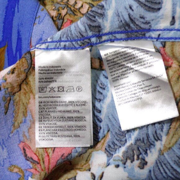 H&M Hawaiian Button Down Shirt Mens Medium Tropical Vacation Waves Cruise Resort - Picture 8 of 8
